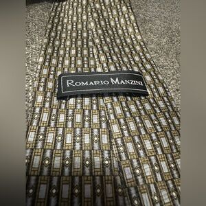 Romario Manzini Tie Used